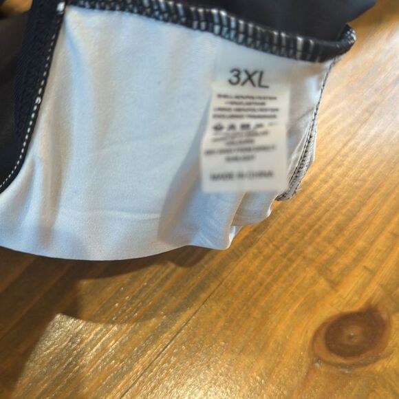 Solid black swimdress built in shorts one piece swimwear NWOT 3XL ruched shirred - Picture 7 of 10